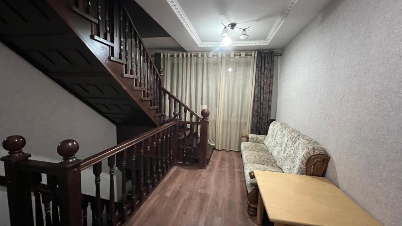 Lite Guest House 비슈케크 외부 사진